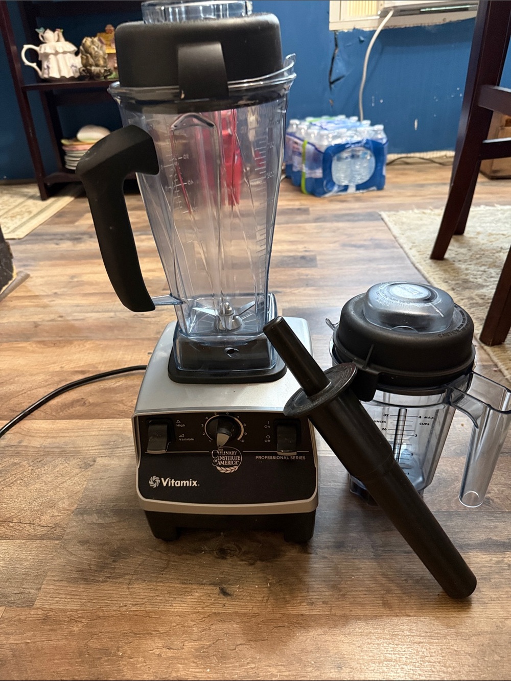 Vitamix Professional Series Blender - Black and Clear